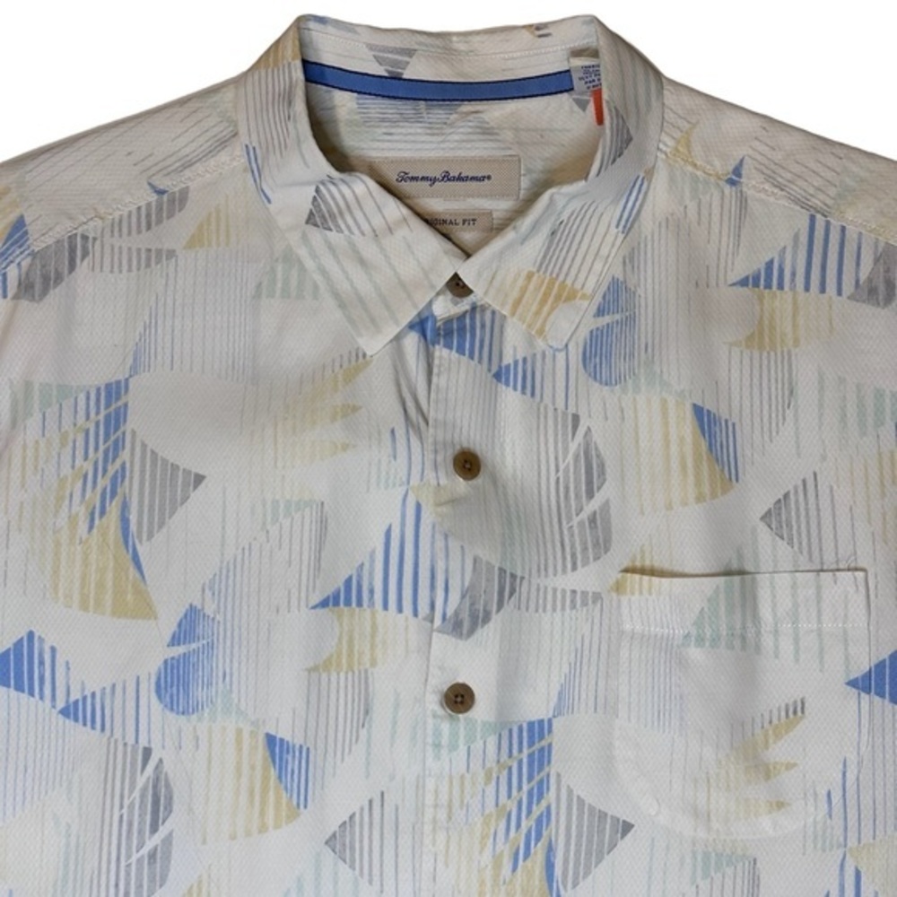 Tommy Bahama Mens XL Cream Blue 100% Silk Short‎ Sleeve Hawaiian Shirt